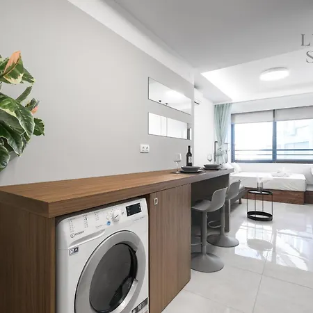 Velora Apartments, The Luxury * سالونيك