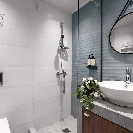 Velora Apartments, The Luxury